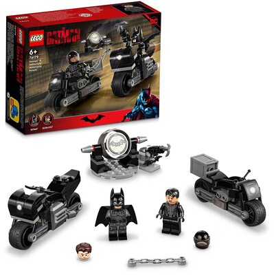 Batman & Selina Kyle: Verfolgungsjagd auf dem Motorrad bei Amazon bestellen