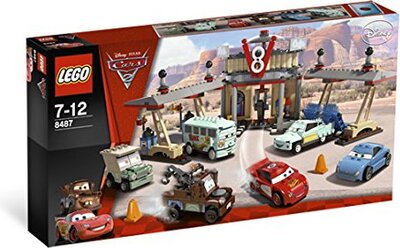 Alle Details zum LEGO-Set Flos V-8 Café (2011er Version) und ähnlichen Sets