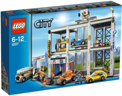 Alle Details zum LEGO-Set Große Werkstatt und ähnlichen Sets