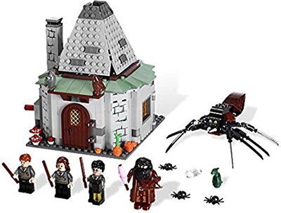 Alle Details zum LEGO-Set Hagrids Hütte und ähnlichen Sets