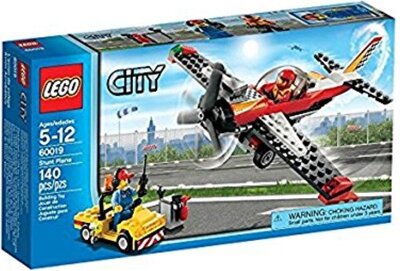 Kunstflugzeug bei Amazon bestellen
