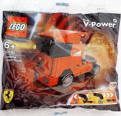 Alle Details zum LEGO-Set Scuderia Ferrari Truck und ähnlichen Sets