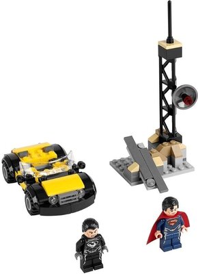 Superman: Entscheidung in Metropolis bei Amazon bestellen