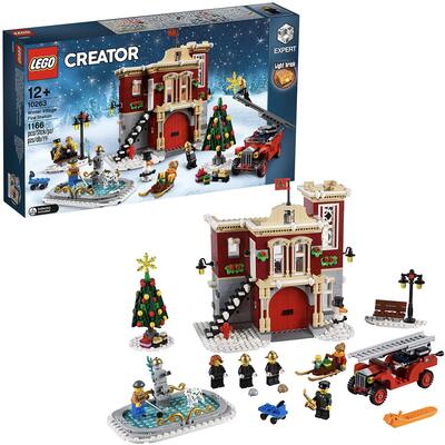 Alle Details zum LEGO-Set Winterliche Feuerwache und ähnlichen Sets